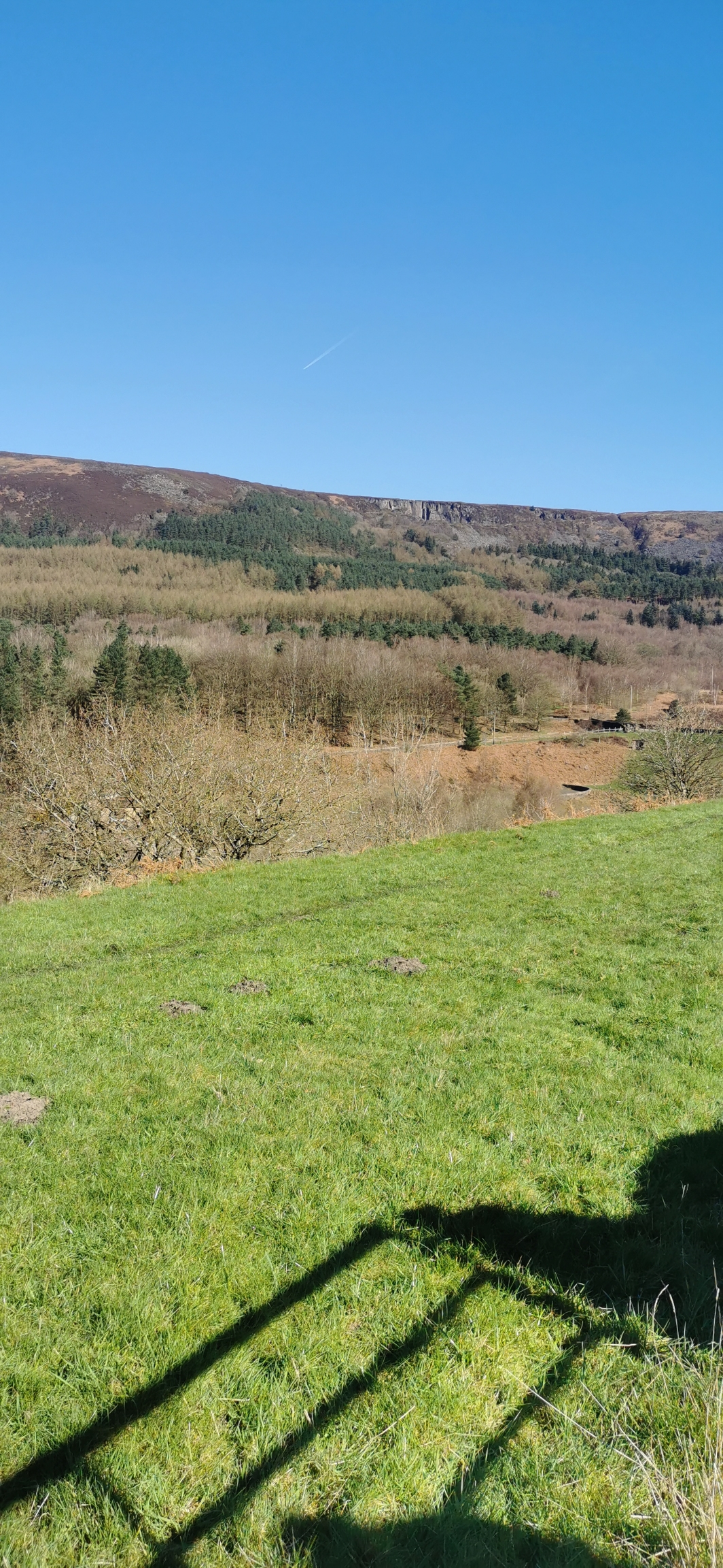 Photo taken between Valehouse Reservoir and Rhodeswood Reservoir Photo taken between Valehouse Reservoir and Rhodeswood Reservoir