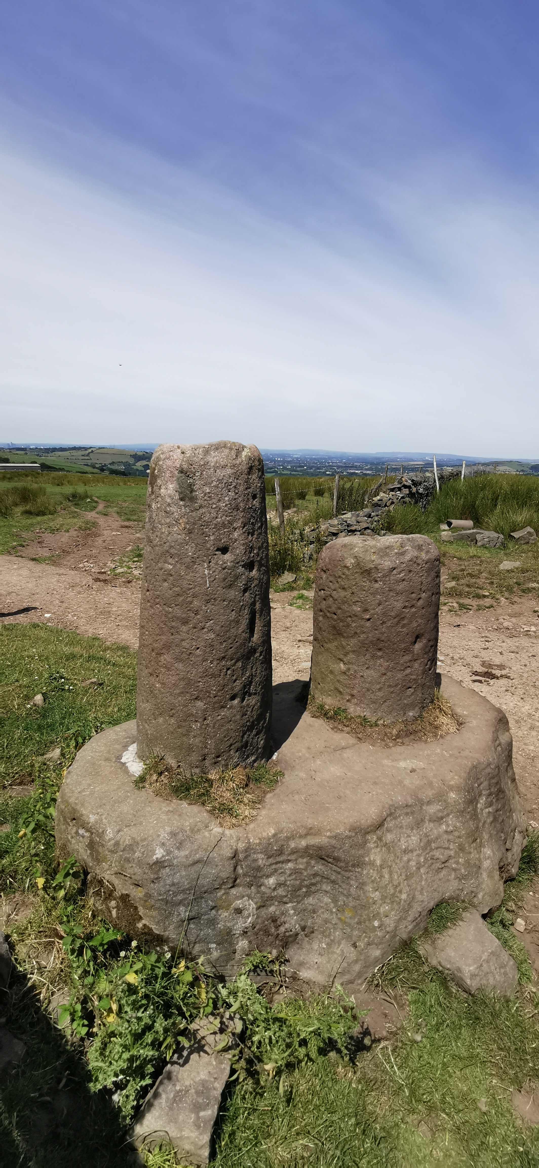 Photo taken between Cown Edge Rocks and Robin Hood’s Picking Rods Photo taken between Cown Edge Rocks and Robin Hood’s Picking Rods