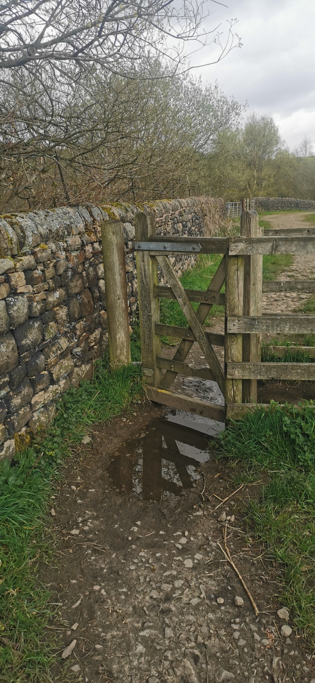 Photo taken between Glossop Circular and Arnfield Reservoir Photo taken between Glossop Circular and Arnfield Reservoir